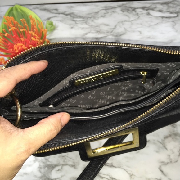 Olivia & Joy Multi-Compartment Crossbody Purse - Picture 6 of 8